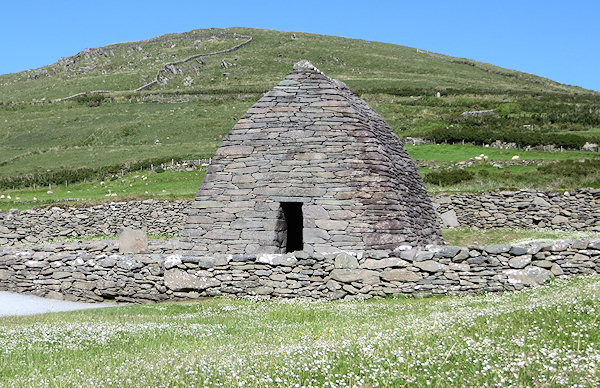 The Gallarus Oratory on the mainland is an example of the type of stone buildings in the monastery. All built without mortar - the walls and roof are held in place by physics alone. 