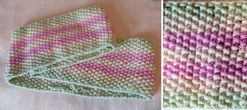 The cowl is simple moss stitch knitted in the round. It worked perfectly with the chunky Nundle yarn